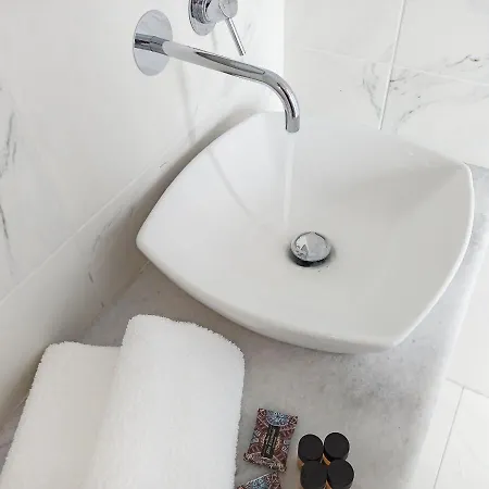 Isalos Paros شقة *