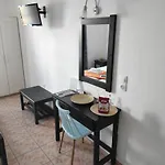 Apartment Isalos Naoussa