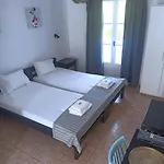 Apartment Isalos Naoussa
