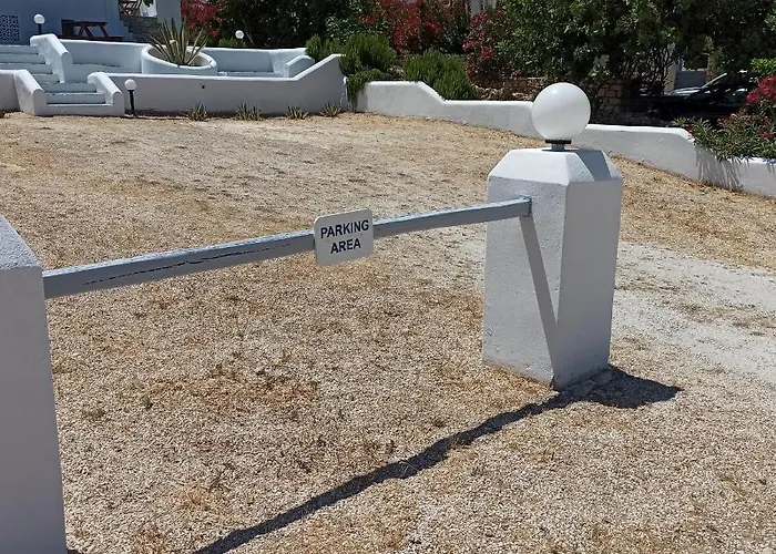 Apartment Isalos Naoussa